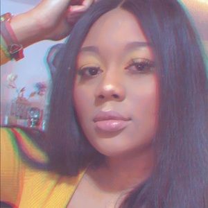 Meet your Posher, Janalyn